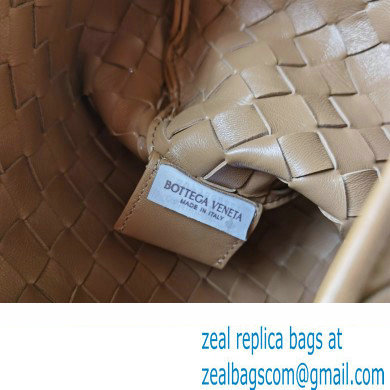 Bottega Veneta Small intrecciato leather Sardine bag with metallic top handle 716082 Brown