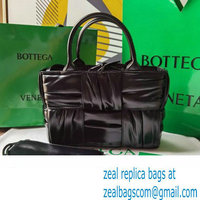 Bottega Veneta foulard Intreccio leather Mini Arco Tote bag with detachable strap Black