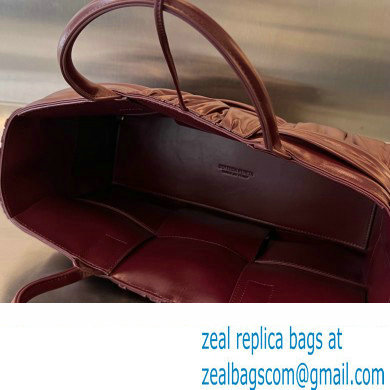 Bottega Veneta foulard Intreccio leather Small Arco Tote bag Burgundy - Click Image to Close