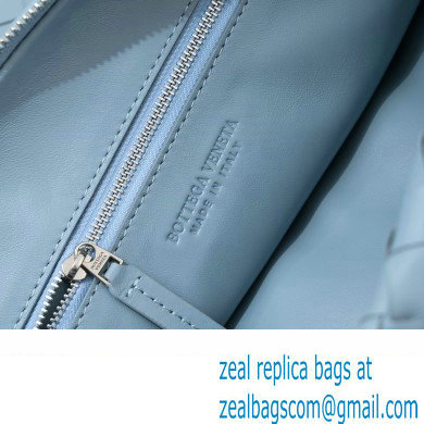 Bottega Veneta intrecciato leather small jodie shoulder bag blue