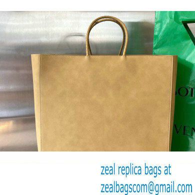Bottega Veneta paper-like leather The Medium Brown shopping bag 741557
