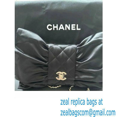 Chanel Clutch in Satin black AS4098 2023