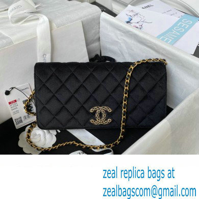Chanel Clutch with Chain in VELVET AP3363 black 2023