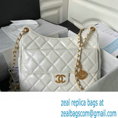 Chanel Hobo Handbag in Shiny Crumpled Lambskin AS4322 WHITE 2023