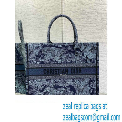 Dior medium Book Tote Bag in Denim Blue Toile de Jouy Embroidery 2023 - Click Image to Close