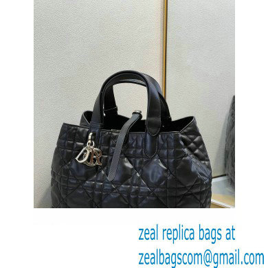 Dior medium Toujours Bag in Black Macrocannage Calfskin 2023