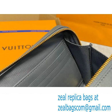 LOUIS VUITTON Soft Trunk Wearable Wallet M82035 2023