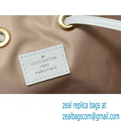 LV By The Pool Neonoe BB BAG M22852 BEIGE 2023