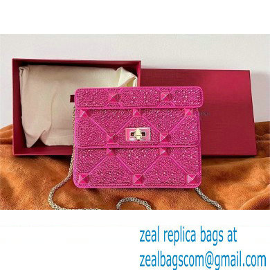 VALENTINO MEDIUM ROMAN STUD THE SHOULDER BAG WITH CHAIN AND SPARKLING EMBROIDERY fuchsia 2022