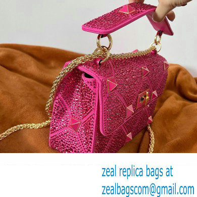 VALENTINO MEDIUM ROMAN STUD THE SHOULDER BAG WITH CHAIN AND SPARKLING EMBROIDERY fuchsia 2022 - Click Image to Close