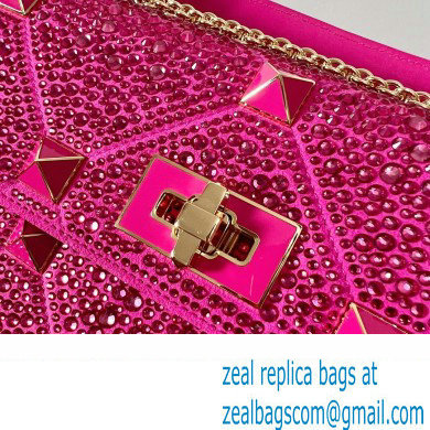 VALENTINO MEDIUM ROMAN STUD THE SHOULDER BAG WITH CHAIN AND SPARKLING EMBROIDERY fuchsia 2022