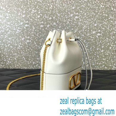 Valentino Mini Bucket Bag In Nappa With Vlogo Signature Chain White 2023 - Click Image to Close
