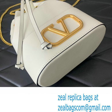 Valentino Mini Bucket Bag In Nappa With Vlogo Signature Chain White 2023