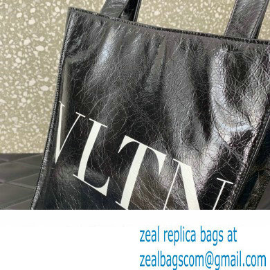 Valentino VLTN Tote bag in Crinkled Leather 0047 Black 2023 - Click Image to Close