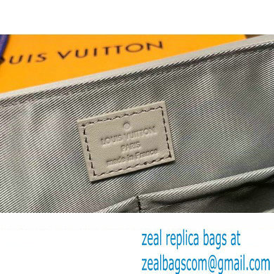 louis vuitton Takeoff Messenger bag M22505 2023