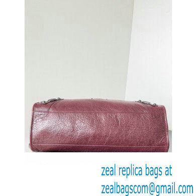 Balenciaga Classic City Large Handbag in Arena Lambskin Burgundy - Click Image to Close