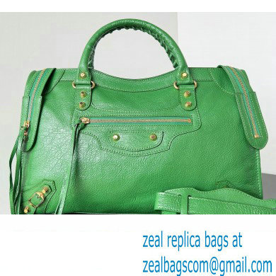 Balenciaga Classic City Large Handbag in Arena Lambskin Grass Green/Gold