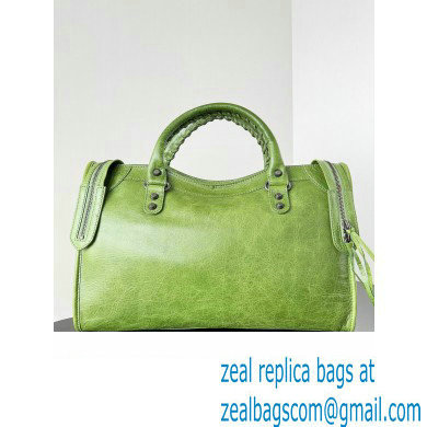 Balenciaga Classic City Large Handbag in Arena Lambskin Grass Green - Click Image to Close