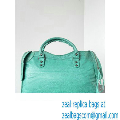 Balenciaga Classic City Large Handbag in Arena Lambskin Green