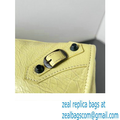 Balenciaga Classic City Large Handbag in Arena Lambskin Light Yellow - Click Image to Close