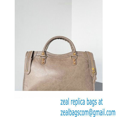 Balenciaga Classic City Large Handbag with Spiral Hardware in Arena Lambskin Camel/Gold - Click Image to Close