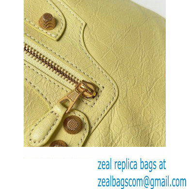 Balenciaga Classic City Large Handbag with Spiral Hardware in Arena Lambskin Light Yellow/Gold - Click Image to Close