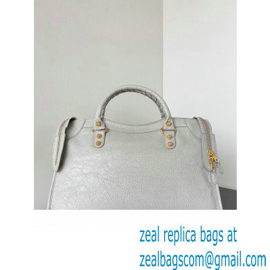 Balenciaga Classic City Large Handbag with Spiral Hardware in Arena Lambskin Pale Gray/Gold - Click Image to Close