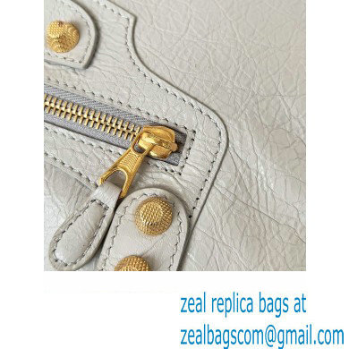 Balenciaga Classic City Large Handbag with Spiral Hardware in Arena Lambskin Pale Gray/Gold - Click Image to Close