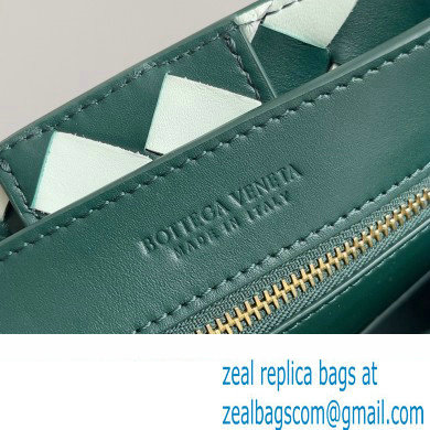 Bottega Veneta Intrecciato leather Small Andiamo top handle Bag Emerald green / Glacier 2024