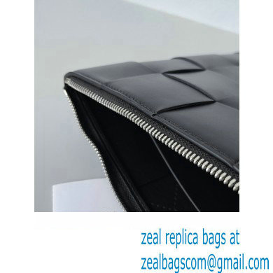 Bottega Veneta Large Cassette Pouch Intreccio leather wristlet Bag Black 2024 - Click Image to Close