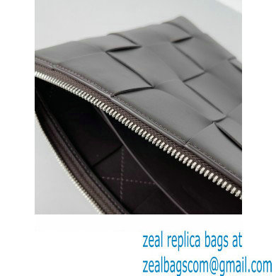 Bottega Veneta Large Cassette Pouch Intreccio leather wristlet Bag LIGHT BROWN 2024