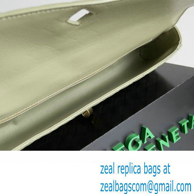 Bottega Veneta Long Clutch Andiamo With Handle Intrecciato leather bag TRAVERTINE with metallic knot closure 2024 - Click Image to Close