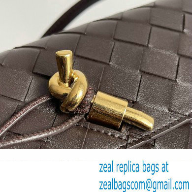 Bottega Veneta Mini Andiamo Cross-Body Intrecciato leather bag FONDANT with metallic knot closure 2024