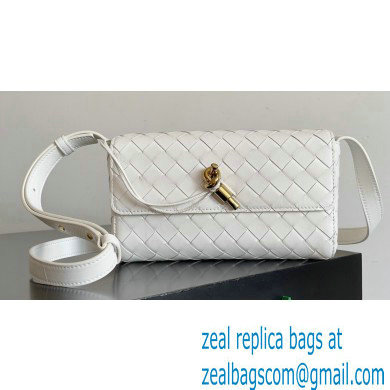 Bottega Veneta Mini Andiamo Cross-Body Intrecciato leather bag White with metallic knot closure 2024