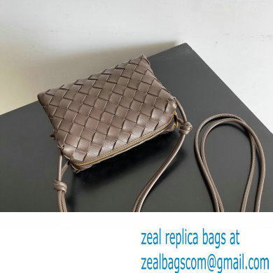 Bottega Veneta Mini Loop Camera Intrecciato leather cross-body Bag FONDANT 2024