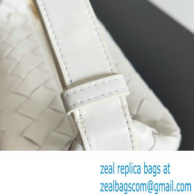 Bottega Veneta Mini Wallace Shoulder bag White / Vernis 2024