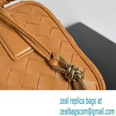 Bottega Veneta Small Getaway Intrecciato leather top handle bag with adjustable and detachable strap ALMOND 2024