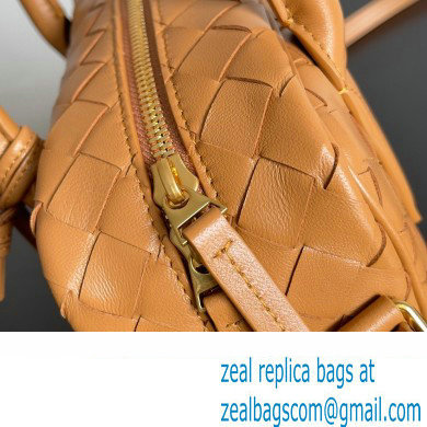 Bottega Veneta Small Getaway Intrecciato leather top handle bag with adjustable and detachable strap ALMOND 2024