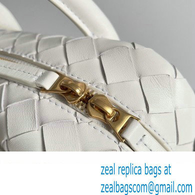Bottega Veneta Small Getaway Intrecciato leather top handle bag with adjustable and detachable strap White 2024 - Click Image to Close