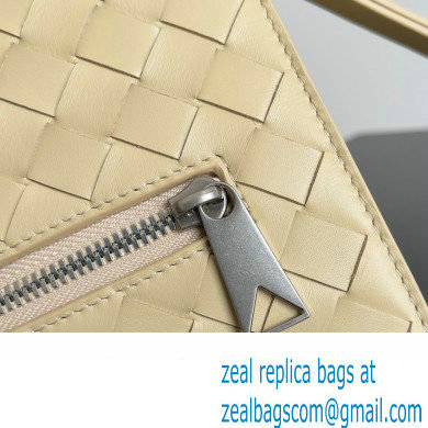 Bottega Veneta Small intrecciato leather document case With Wristlet PORRIDGE 2023