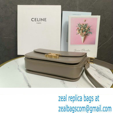 CELINE Classique Triomphe Bag in shiny calfskin pebble 2024