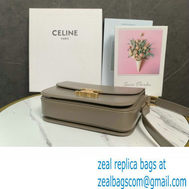 CELINE Classique Triomphe Bag in shiny calfskin pebble 2024 - Click Image to Close