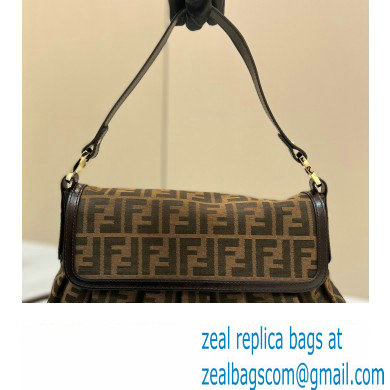 Fendi Vintage Shoulder Bag in Brown jacquard FF fabric 8333