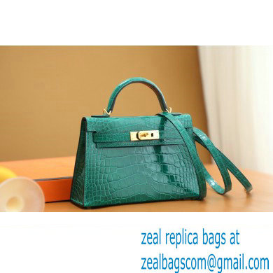 Hermes Mini Kelly II Handbag in alligator leather vert emeraude with gold hardware(handmade)