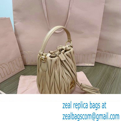 Miu Miu Matelasse nappa leather Bucket Bag 5BE085 Nude