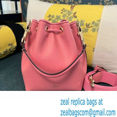 Valentino Loco Bucket Bag In Calfskin Leather Pink With Enamel Tone-On-Tone Vlogo Signature 2024 - Click Image to Close