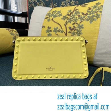 Valentino Rockstud Clutch Bag In Calfskin Yellow 2024 - Click Image to Close