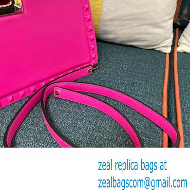 Valentino Rockstud Handbag In Calfskin Fuchsia 2024 - Click Image to Close
