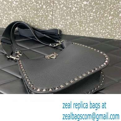 Valentino Rockstud Hobo Bag in Grainy Calfskin Black 2024 - Click Image to Close