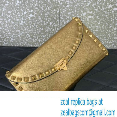 Valentino Rockstud Wallet With Chain in Grainy Calfskin Gold 2024 - Click Image to Close